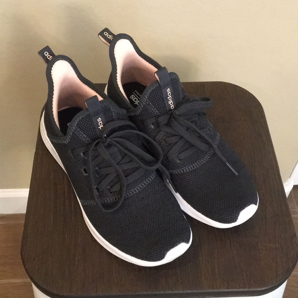 Cloud foam Adidas Size 7.5